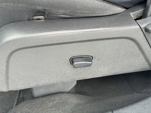 Used 2010 Dodge Journey SXT w/ Flexible Seating Group image 15