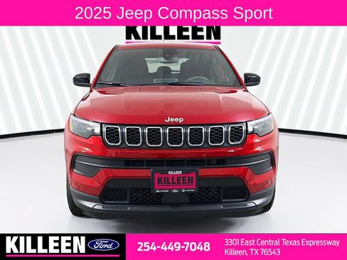 Used 2025 Jeep Compass Sport AWD/4WD image 2