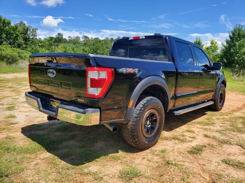 Used 2021 Ford F150 Lariat w/ Trailer Tow Package AWD/4WD image 10