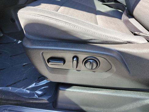 Used 2019 Chevrolet Silverado 1500 LT w/ All-Star Edition image 27