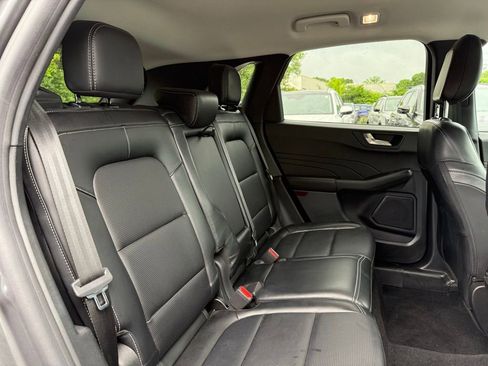 Used 2023 Ford Escape Platinum AWD/4WD image 19