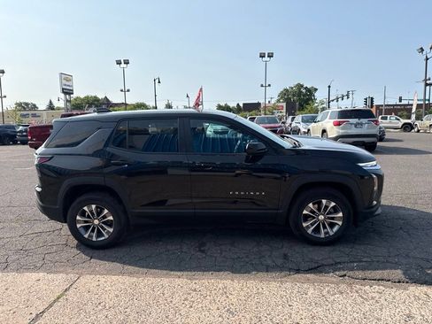 Used 2026 Chevrolet Equinox LT AWD/4WD image 9