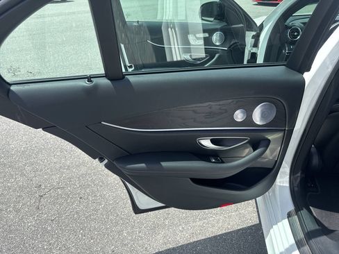 Used 2020 Mercedes-Benz E 350 Sedan image 20
