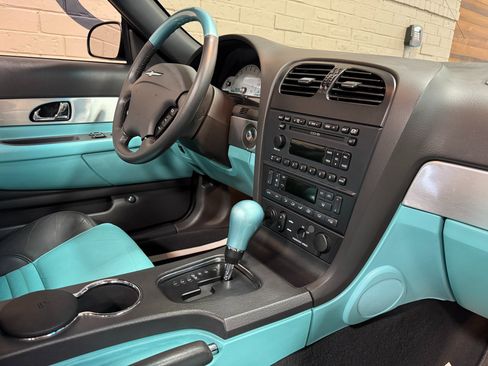 Used 2002 Ford Thunderbird image 49