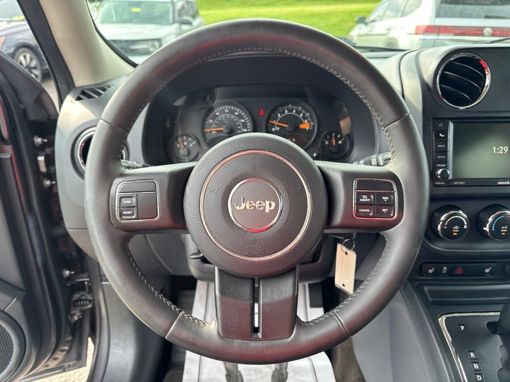 Used 2015 Jeep Patriot High Altitude FWD image 15