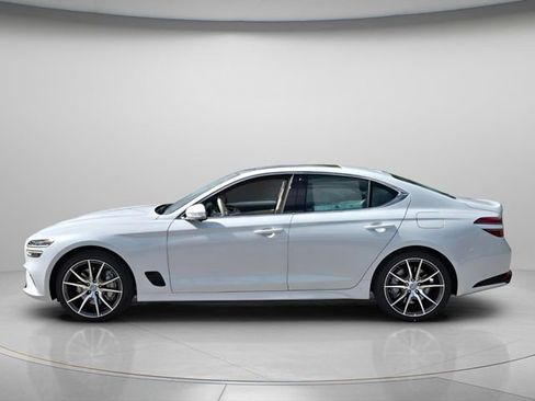 New 2026 Genesis G70 2.5T Prestige image 2