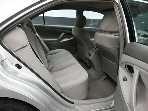 Used 2011 Toyota Camry FWD image 20