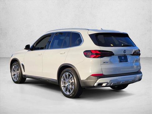 New 2026 BMW X5 xDrive50e w/ Climate Comfort Package image 9