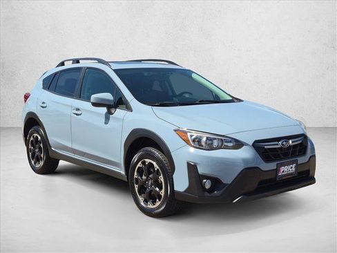 Used 2021 Subaru Crosstrek 2.0i Premium w/ Moonroof Package AWD/4WD image 3