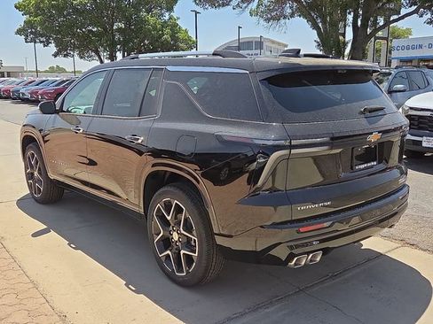 New 2026 Chevrolet Traverse High Country FWD image 3
