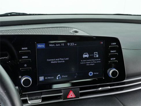 Used 2021 Hyundai Elantra SEL w/ Convenience Package FWD image 13