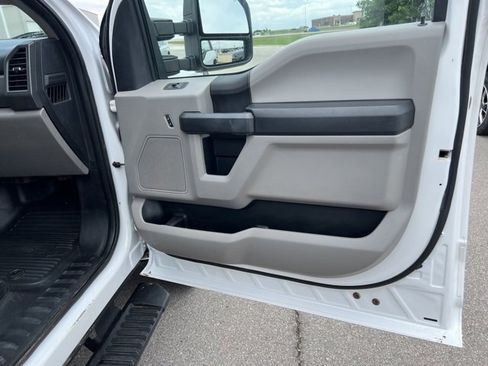 Used 2019 Ford F350 XL w/ Power Equipment Group image 13