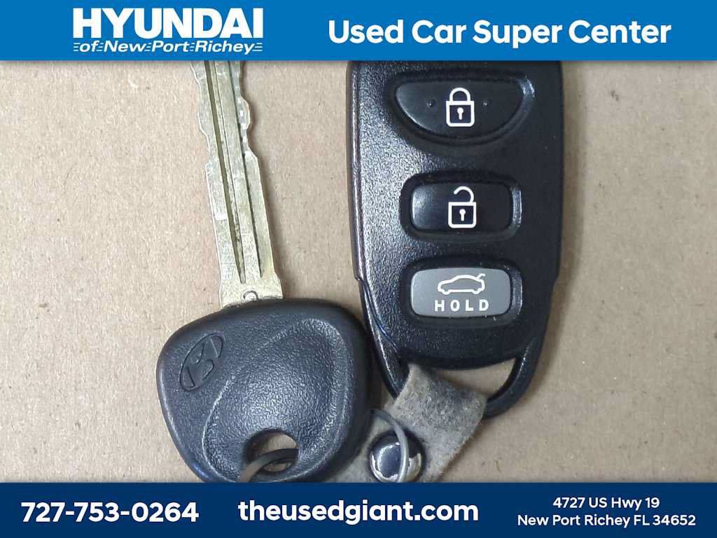 Used 2016 Hyundai Elantra SE FWD image 25