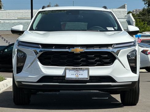 New 2026 Chevrolet Trax LT FWD image 9
