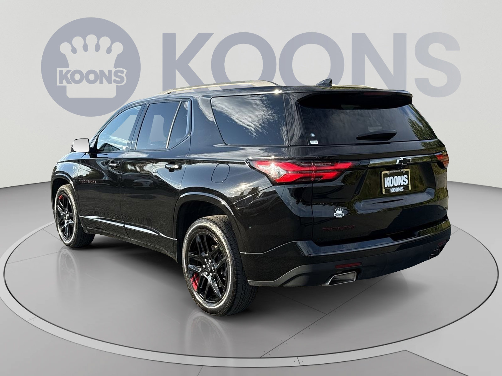 Used 2023 Chevrolet Traverse Premier w/ Redline Edition AWD/4WD image 8