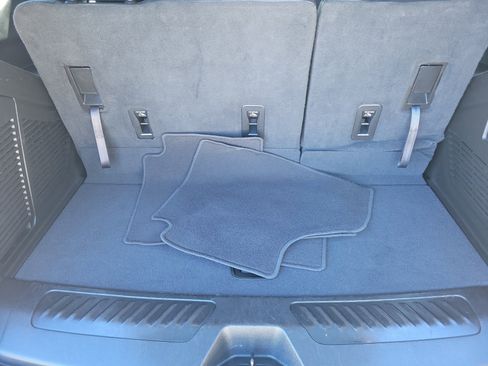 Used 2023 Chevrolet Tahoe LT image 11