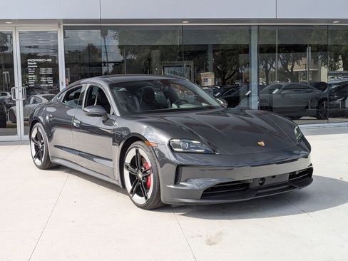 New 2025 Porsche Taycan 4S image 7