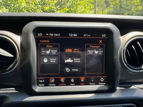 Used 2023 Jeep Gladiator Sport AWD/4WD image 23