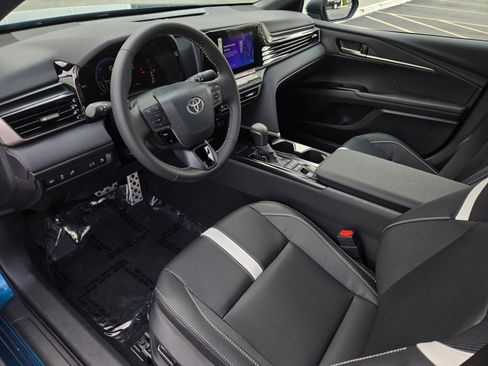 Certified 2026 Toyota Camry SE FWD image 8