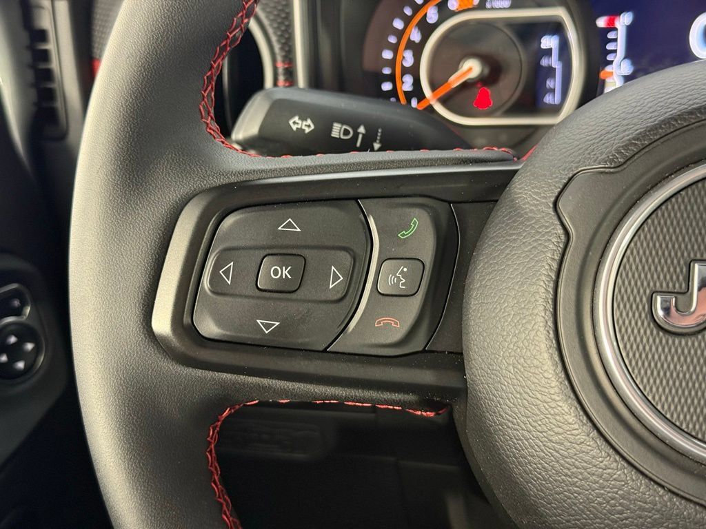 Used 2024 Jeep Wrangler Unlimited Rubicon AWD/4WD image 20