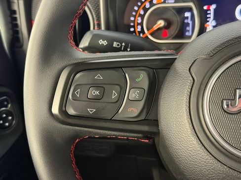 Used 2024 Jeep Wrangler Unlimited Rubicon AWD/4WD image 20