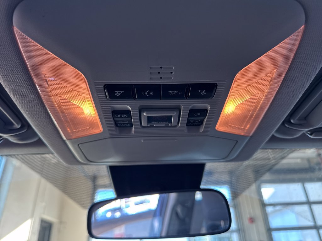 Used 2019 Toyota RAV4 XLE w/ All Weather Liner Package AWD/4WD image 28