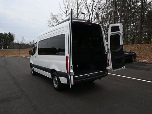 Used 2024 Mercedes-Benz Sprinter 2500 image 25