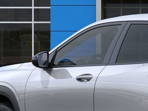 New 2026 Chevrolet Trax RS w/ Sunroof Package image 13