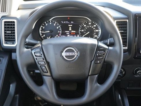 Used 2024 Nissan Frontier SV w/ Technology Package image 26