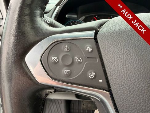 Used 2022 Chevrolet Traverse RS image 24