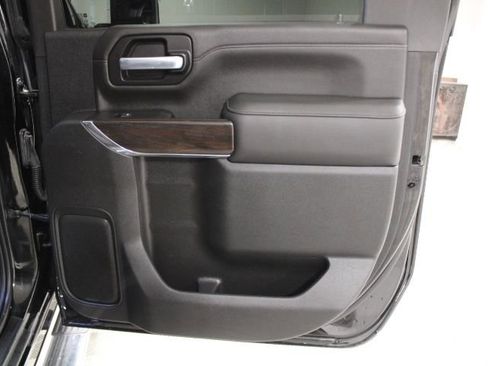 Used 2020 GMC Sierra 3500 SLT w/ SLT Convenience Package image 31