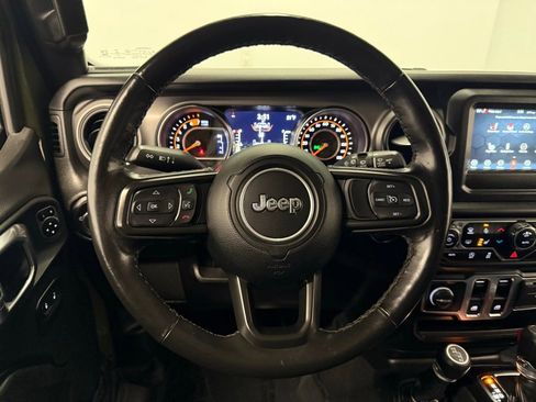 Used 2023 Jeep Wrangler Sport S image 30