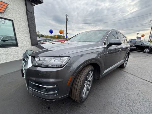 Used 2018 Audi Q7 3.0T Prestige w/ Prestige Package image 3