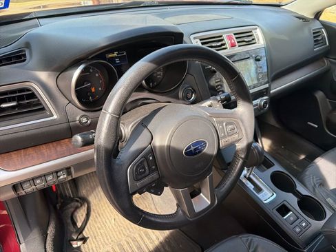 Used 2017 Subaru Outback 2.5i Limited image 9