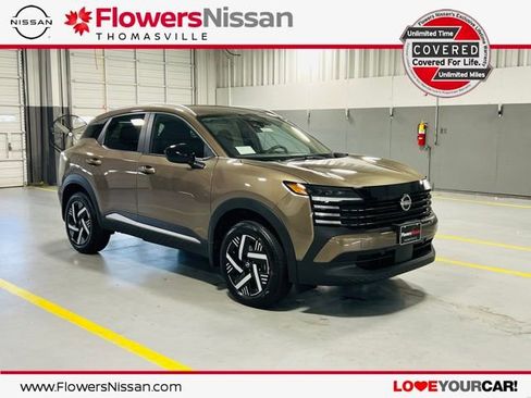 New 2026 Nissan Kicks SV image 1