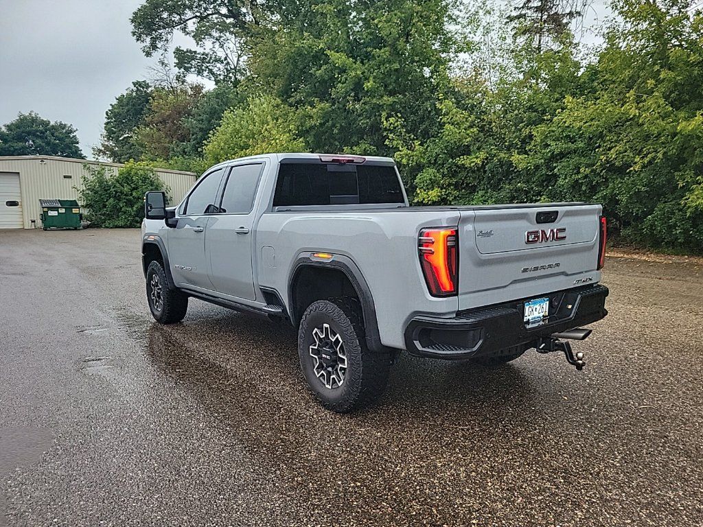 Used 2024 GMC Sierra 2500 AT4X AWD/4WD image 17