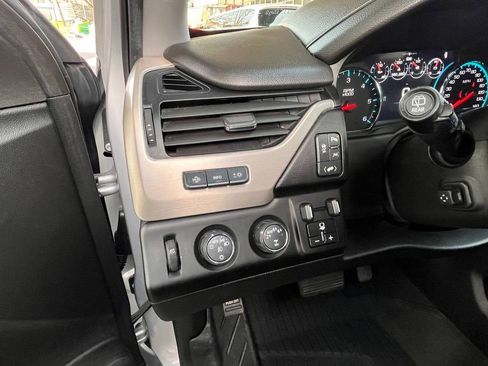 Used 2019 GMC Yukon Denali w/ Open Road Package AWD/4WD image 28
