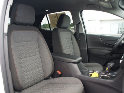 Certified 2024 Chevrolet Equinox LT FWD image 22