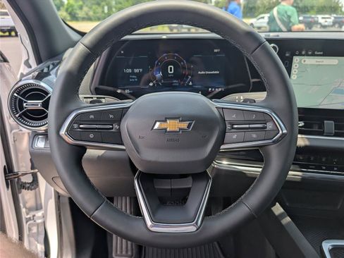 New 2026 Chevrolet Equinox LT FWD image 21