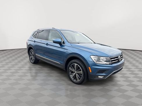Used 2018 Volkswagen Tiguan SEL AWD/4WD image 13