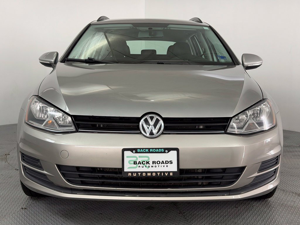 Used 2015 Volkswagen Golf TDI S FWD image 2