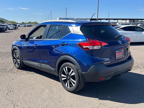 Used 2018 Nissan Kicks SV image 7