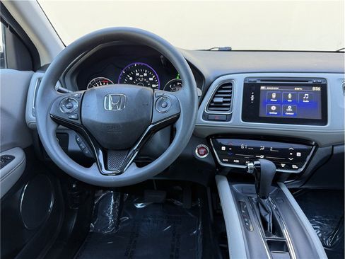 Used 2016 Honda HR-V EX image 16