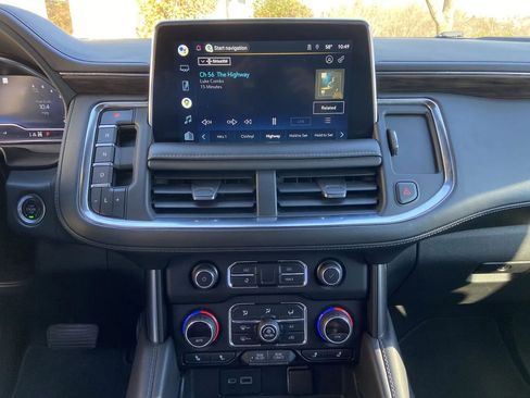 Used 2022 Chevrolet Suburban Z71 w/ Off-Road Capability Package image 20