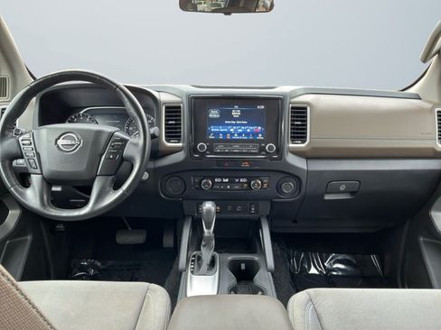 Used 2022 Nissan Frontier SV RWD image 10