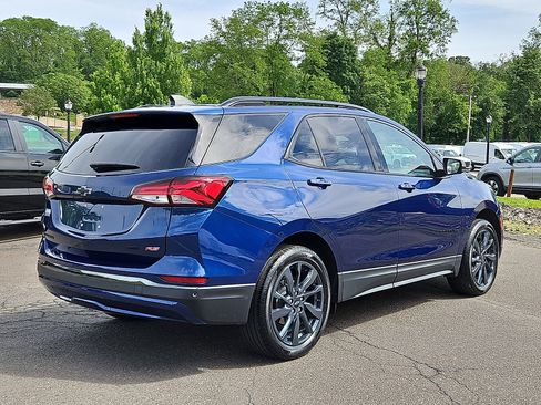 Used 2023 Chevrolet Equinox RS AWD/4WD image 6