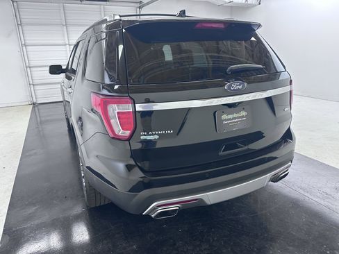 Used 2016 Ford Explorer Platinum AWD/4WD image 8