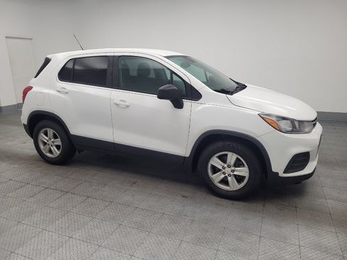 Used 2020 Chevrolet Trax LS w/ Tint and Cruise Package FWD image 11