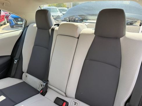 Used 2024 Toyota Corolla LE FWD image 31