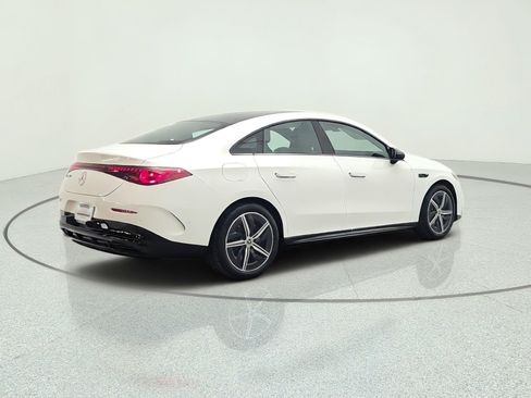 New 2027 Mercedes-Benz CLA 250+ image 5